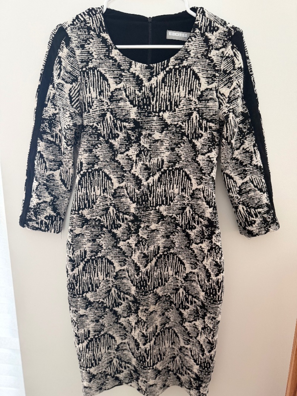 Hunter Bell Black and White Long Sleeve Dress Size Medium
